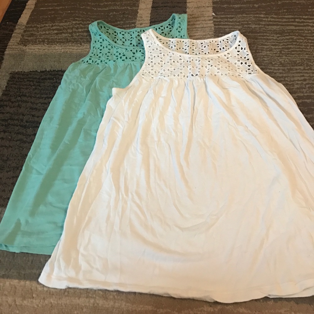 Old navy cut out tanks